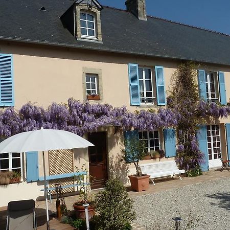 Bed and Breakfast Les Volets Bleus Saint-Martin-des-Entrees Экстерьер фото